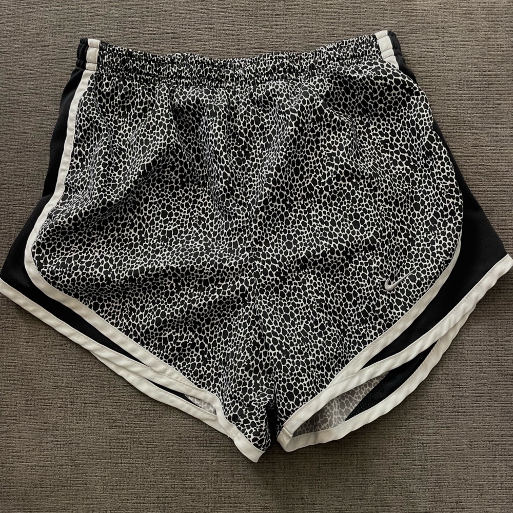 women’s NIKE tempo running shorts size S, black and white leopard print